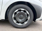 当店の車両は大量仕入れ、大量販売を行っておりますので、お客様にお安くご提供させていただいております。