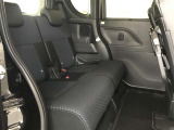 ゆとりある広々とした車内空間は、ドライブを始め買い物やレジャーなど、幅広く活躍します。一人でもみんなとでもお出かけを楽しみましょう!