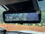 【レーダークルーズコントロール】高速道路での長距離走行が楽に!!自動で速度を保つクルーズコントロールが、衝突軽減システムと連携し、前方の車両を感知して車間を保つように速度調節してくれます!!