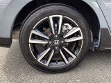 アルミホイールです。足元が引き立つので、車全体のイメージがアップしますよ!