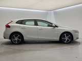 全国のVOLVOからお取り寄せが可能※!遠方の店舗に展示してあるクルマが気になる場合も、最寄りの店舗でご購入ただくことが可能です!是非私たちに要望をお聞かせください!※別途費用
