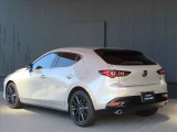 MAZDA3ファストバックでオシャレに決めてみませんか!