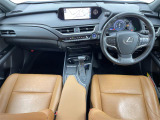UX 250h バージョンL 本革シート サンルーフ