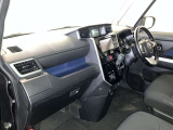 見通しのよいすっきりとした視界で、誰でも運転しやすいです。運転のしやすさは疲れにくさにも繋がりますよ♪