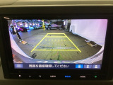 バックモニター付きで、車庫入れやバック時の後方確認をサポート。