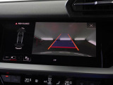 MMIシステムにはナビゲーション、ラジオ、オーディオ、Bluetooth、車両設定機能等がついております。