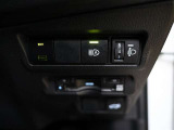 オートマチックハイビームとは、先行車や対向車のライトを認識し、ハイビームとロービームを自動で切り替える機能です。夜道の視界を確保します。詳細は販売店スタッフまでおたずねください。