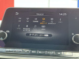 Bluetooth対応の日産純正ナビなのでスマホの音楽を車内で聴けるのでお出かけの時もお気に入りの曲を聴きながらノリノリドライビング♪