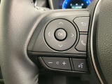 運転中、オーディオの操作をしてて、ハッとしたことはありませんか?ステアリングスイッチは、運転中でもハンドルでオーディオの操作が可能です。安全なドライブをサポートします。