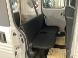乗車人数や荷物の量、車内での過ごし方に合わせて、シートのレイアウトを変更できます。