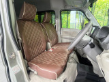 運転席シート廻りは使用感も少なく、良好な状態となっています。丁寧に使われていたことがよくわかりますね。
