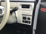 運転席でスライドドアの開閉もOK!