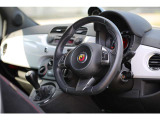 アバルト500 5MT 入庫しました!マニュアルで走りの楽しいお車です!純正アルミホイール ETC HID ソリッドグレーがおしゃれです!お気軽にお問い合わせください!