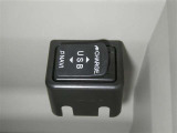 【充電用USB端子】デバイスの充電に便利です。※実際の接続端子は写真で確認or店舗までご気軽にお問合せください♪