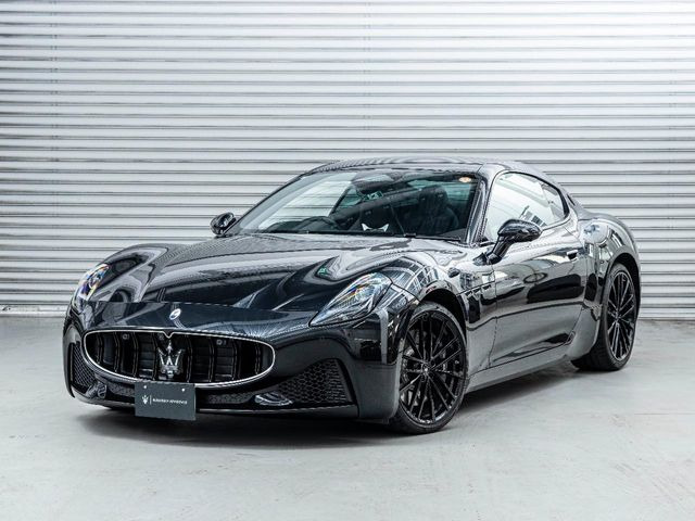 グラントゥーリズモ 3.0 モデナ 4WD