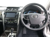 ☆シンプルながら機能性あふれる運転席周りです。 使いやすいスイッチ類の配置によりとても運転しやすいですよ。