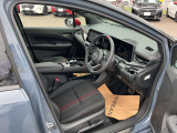 運転席まわりは、使用感も少なく良好な状態です。