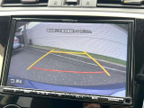 【フロント&サイドカメラ】ドライバーから見にくい死角部分を映像で確認できる前方と左側面にカメラを装着。見通しがきかない場所や住宅密集地などを運転することが多い人におすすめの安心装備です。