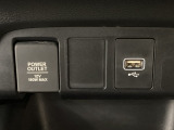 【USBポート】USBポートも装備されています♪スマートフォンのオーディオに連携も可能です。今や欠かせない装備の一つです!