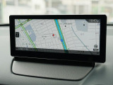 マツダコネクトの8.8インチワイドセンターディスプレイです。『Android Auto』『Apple CarPlay』や独自のコネクテッドサービスに対応したインターフェイスシステムです。