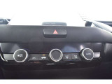 オートエアコンのお車ですので室内の温度をスムーズに調整してくれます♪