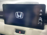 【メーカー純正ナビ】インテリアに溶け込むスタイリッシュな「専用設計」メーカーナビを装備♪視認性や操作性など基本性能にも優れ、より上質なカーライフをお楽しみいただけます。