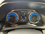 車両や燃費情報等を表示し快適なドライブをサポートする4.2in.カラーディスプレイ付アドバンスドドライブアシストディスプレイ。表示もクッキリで視認性に優れています♪