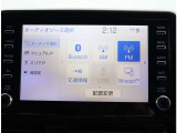 お車選びをお楽しみ頂けるよう、在庫車の展示スペースを十分に確保しております。
