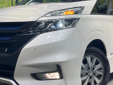 【LEDヘッドライト】悪天候や夜間走行時も良好な視界を確保し安心して運転できる高輝度LEDヘッドライトを装備!点灯速度が早く、消費電力も抑えられています。