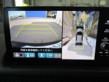 ガイド線表示機能付きのバックカメラで、バックでの車庫入れも安心です。