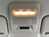 SOSコールスイッチです。NissanConnectにご加入していただくとご利用いただけます。