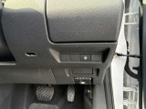 運転席右側に各種スイッチがあります!