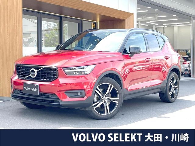 XC40 B4 AWD Rデザイン 4WD 
