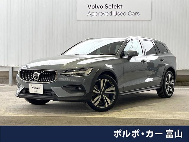 V60クロスカントリー アルティメット B5 AWD 4WD 