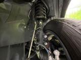 お車を安心してお乗りいただく為には、足回りの定期点検が欠かせません。サービスサポート(有償保証)では無料点検もご提供しており、安心のカーライフをお過ごしいただけるサポート体制が整っています。