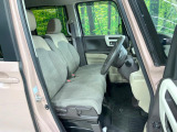 運転席シート廻りは使用感も少なく、良好な状態となっています。丁寧に使われていたことがよくわかりますね。