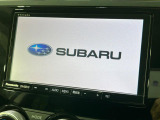 【メーカー純正ナビ】インテリアに溶け込むスタイリッシュな「専用設計」メーカーナビを装備♪視認性や操作性など基本性能にも優れ、より上質なカーライフをお楽しみいただけます。