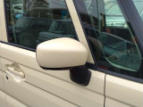 運転席ドアミラー周辺の写真です。