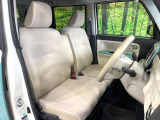 運転席シート廻りは使用感も少なく、良好な状態となっています。丁寧に使われていたことがよくわかりますね。