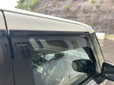 【ドアバイザー】雨天時の雨の入り込みや紫外線防止にも役立ちます★