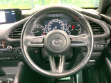 【純正革巻きステアリング】上質な革を使用することで、手にしっかり馴染みとても運転しやすいハンドルです♪