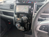 バックカメラ装着済!死角になりやすい後方もとても見やすいです☆車庫入れに自信がない方や縦列駐車が苦手な方にも、オススメな機能です!安心度もアップ!