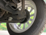 お車を安心してお乗りいただく為には、足回りの定期点検が欠かせません。サービスサポート(有償保証)では無料点検もご提供しており、安心のカーライフをお過ごしいただけるサポート体制が整っています。