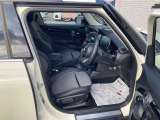 運転席は視界も良く、楽しく運転できます。