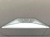 【ホンダセンシング】走行中に前方の車両等を認識し、衝突しそうな時は警報とブレーキで衝突回避と被害軽減をアシスト。より安全にドライブをお楽しみいただけます。