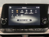 日産純正メモリーナビゲーションです♪目的地まで案内するナビゲーション機能の他にフルセグ画質で楽しめるTVやBluetooth Audioなど多彩な機能が満載で運転を快適にサポートしてくれます☆
