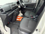 当店では買って頂いた後のフォローにも力を入れています!!全てのお車に保証、販売後のメンテナンスが付いています。別途有料保証も用意しておりますのでお気軽にご相談下さい。