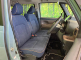 運転席シート廻りは使用感も少なく、良好な状態となっています。丁寧に使われていたことがよくわかりますね。