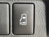 【パワースライドドア】スマートキーや運転席のスイッチでスライドドアの開閉が可能♪電動だから力を入れてドアを開ける必要が無く、小さいお子様でも、重い荷物を持っている時もラクに開け閉めできます♪