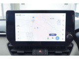 ディスプレイオーディオを装備。スマホとクルマをつなぐことで、これまでのナビに加えて、いろんなサービスが楽しめます。